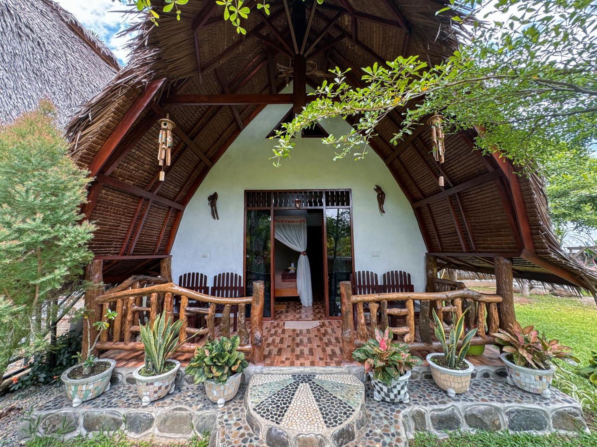 Villa Sumatra Orangutan Treks & Eco Jungle Trekking Activity