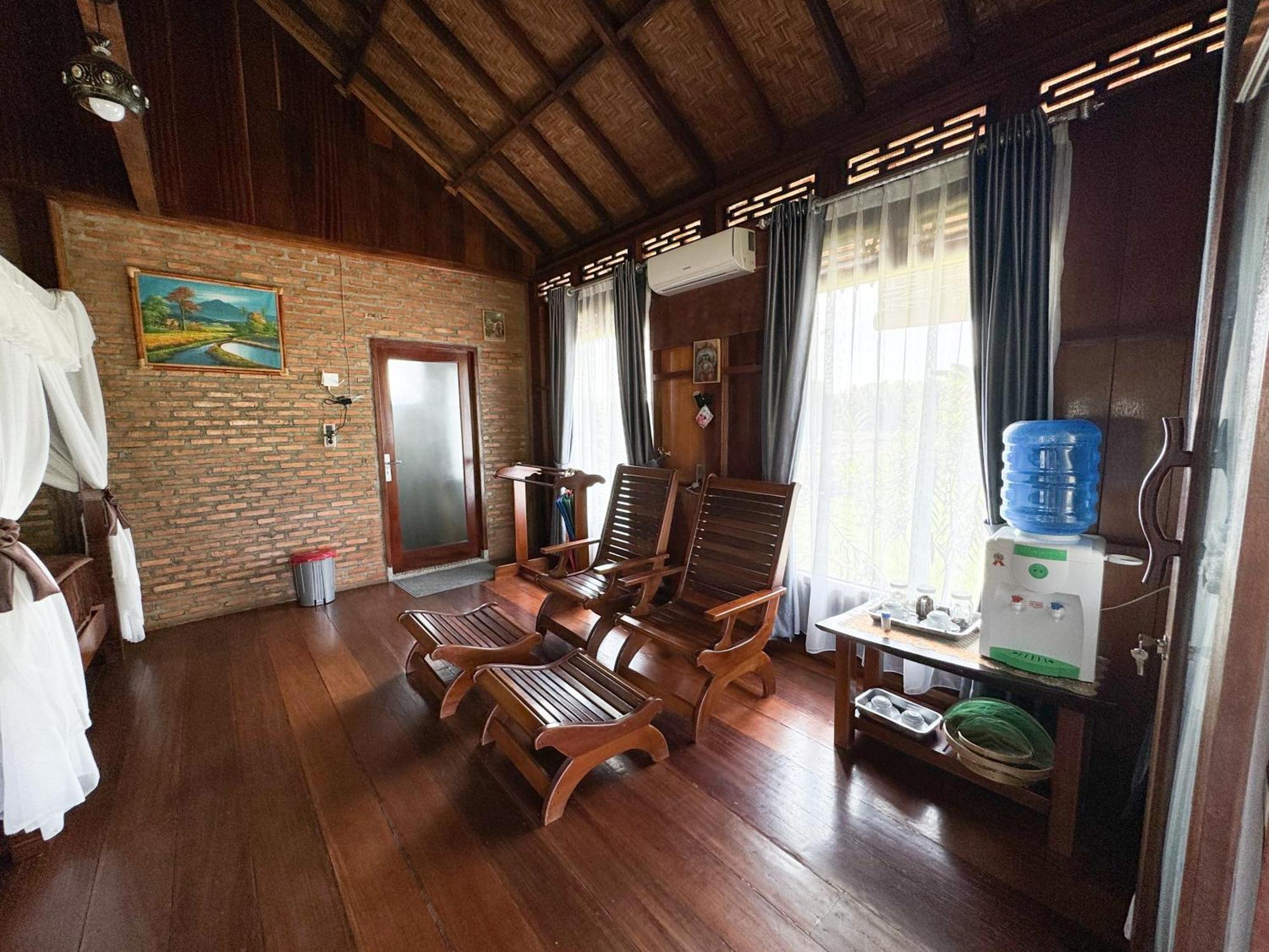 Sumatra Orangutan Treks & Eco Jungle Trekking Activity Villa